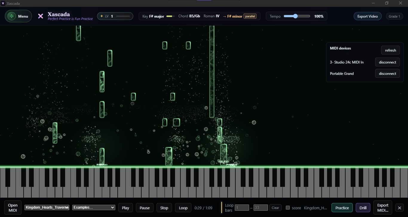 Xascada live mode — green notes falling toward the keyboard with a connected MIDI devices panel listing two attached controllers
